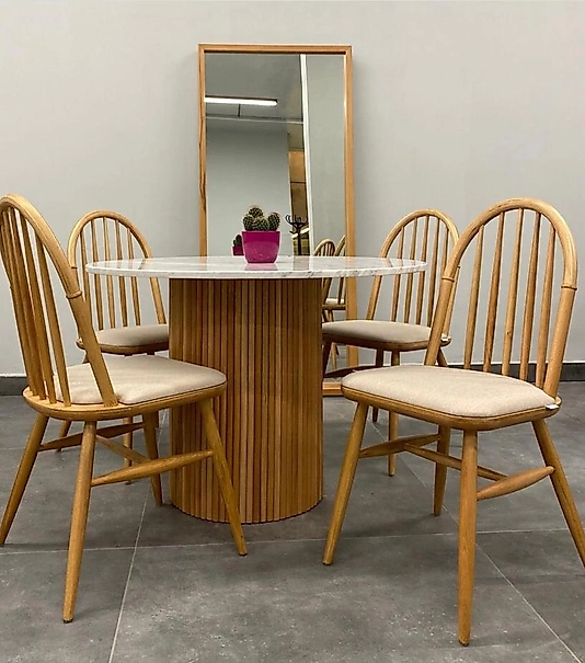 ahsap masa ve sandalye