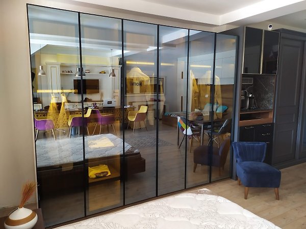 REFLEKTE CAMLI GİYSİ DOLABI GARDOLAP